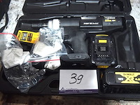 Accu blindklinkmachine pop advel pb 3400,werking niet gekend - afbeelding 1 van  3