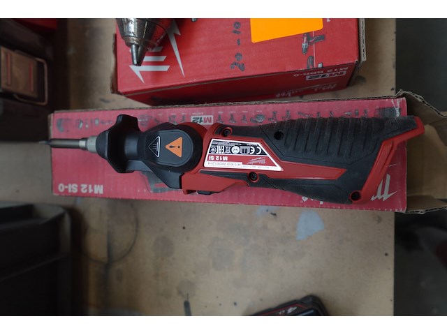 Accu boormachine + accu vijsmachine en accu soldeerbout milwaukee - afbeelding 2 van  3