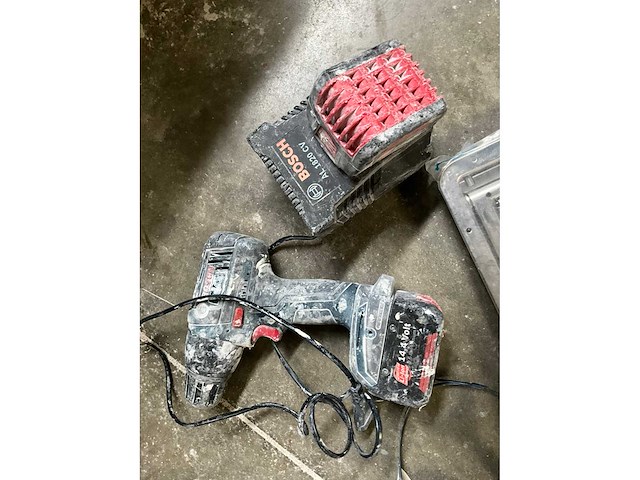 Accu-boormachine bosch, sluitingen en diversen - afbeelding 7 van  12