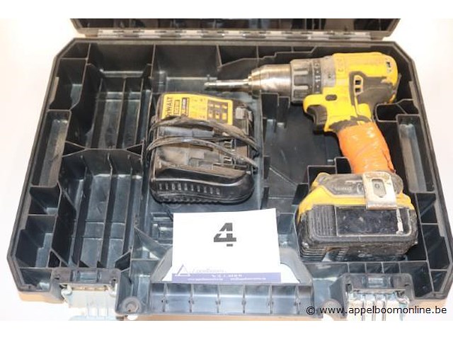 Accu boormachine dew, vv batterij en oplader - afbeelding 1 van  2