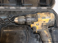 Accu boormachine dewalt dcd777, vv oplader - afbeelding 2 van  4