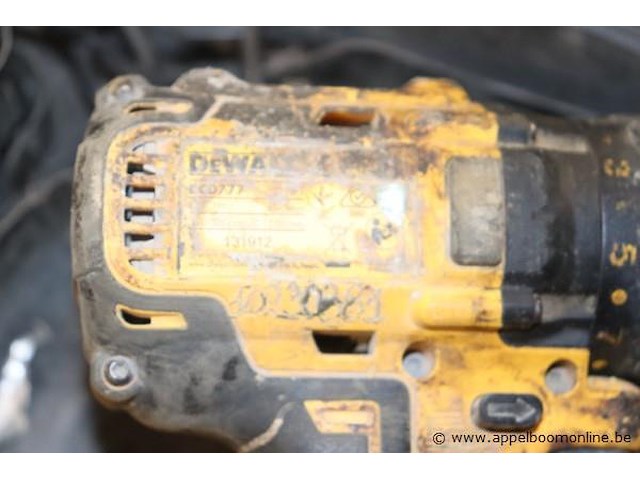 Accu boormachine dewalt dcd777, vv oplader - afbeelding 4 van  4