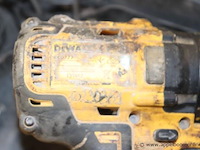 Accu boormachine dewalt dcd777, vv oplader - afbeelding 4 van  4