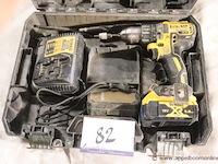 Accu boormachine dewalt dcd791, vv oplader en extra batterij - afbeelding 1 van  4