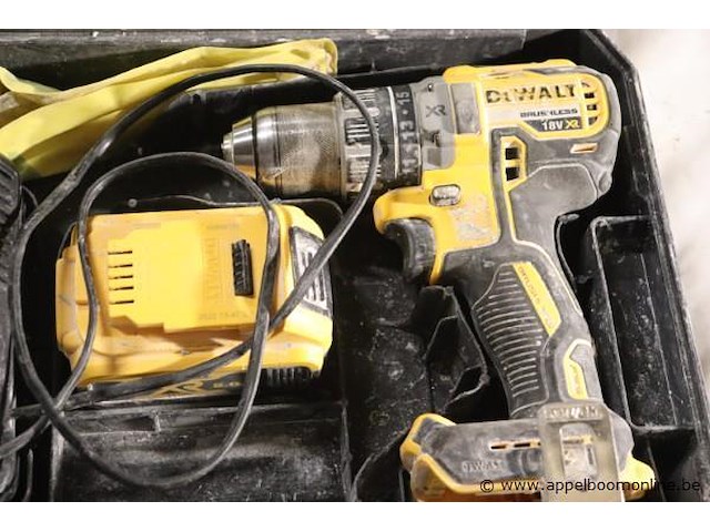 Accu boormachine dewalt dcd791, vv oplader - afbeelding 2 van  3