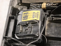 Accu boormachine dewalt dcd791, vv oplader - afbeelding 2 van  4