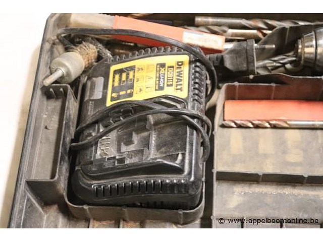 Accu boormachine dewalt dcd791, vv oplader - afbeelding 2 van  4