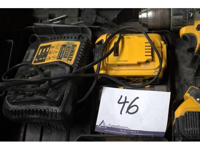Accu boormachine dewalt dcd791, vv oplader - afbeelding 2 van  3