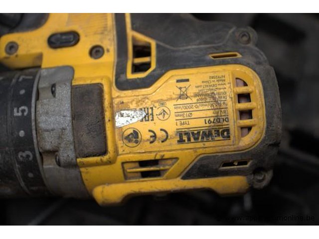Accu boormachine dewalt dcd791, vv oplader - afbeelding 3 van  3