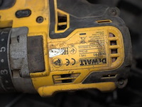 Accu boormachine dewalt dcd791, vv oplader - afbeelding 3 van  3
