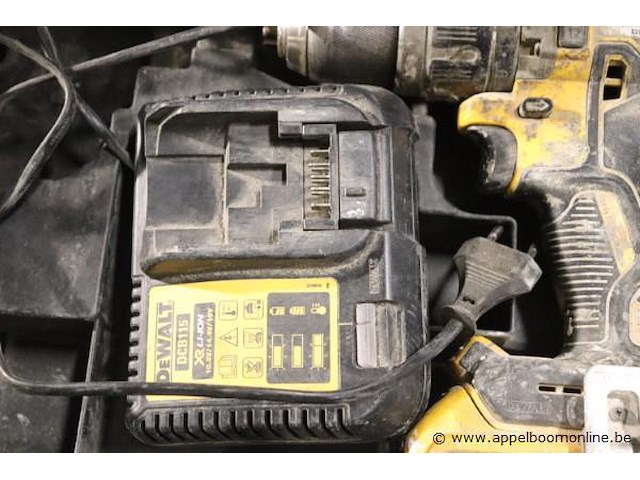 Accu boormachine dewalt dcd796, vv oplader - afbeelding 2 van  3