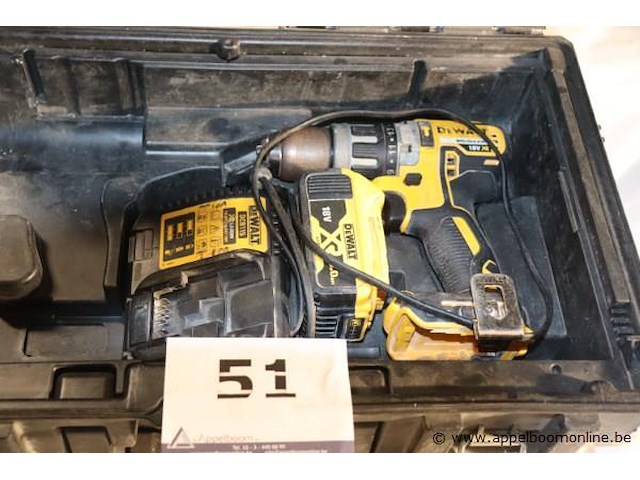 Accu boormachine dewalt dcd796 - afbeelding 1 van  3