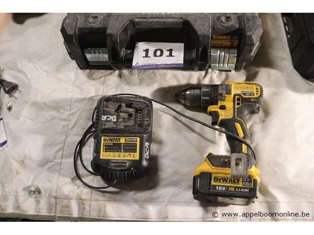Accu boormachine dewalt vv oplader - afbeelding 1 van  3