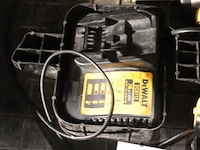 Accu boormachine dewalt vv oplader - afbeelding 2 van  4