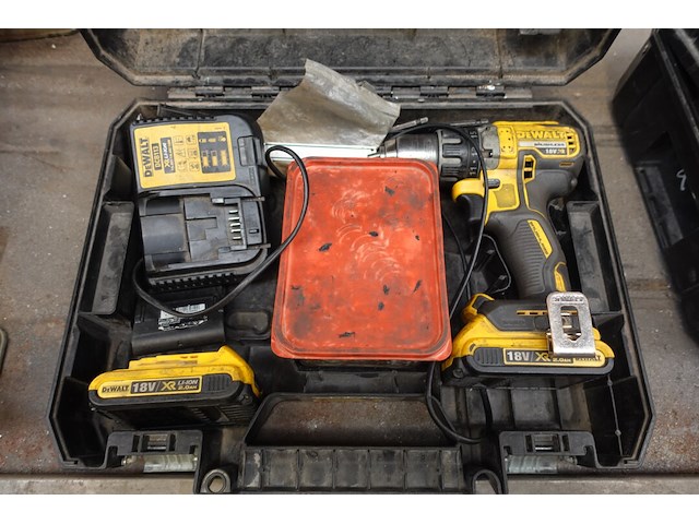 Accu boormachine dewalt - afbeelding 1 van  6