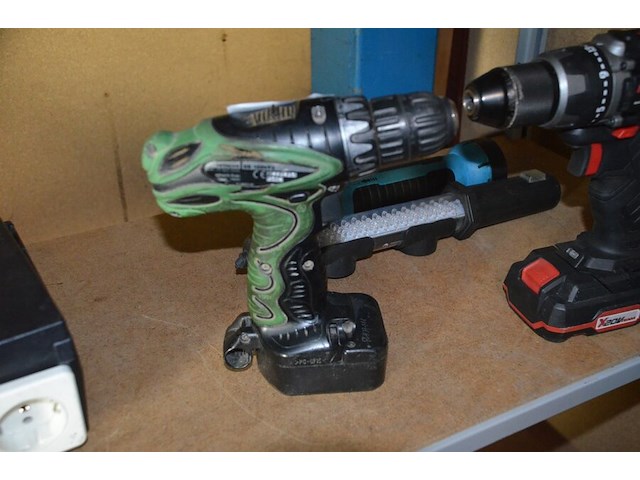 Accu boormachine hitachi ds12dvf3 met accu zonder lader, accu boormachine parkside pabsp20lic3 met accu zonder lader, 2 pillampen - afbeelding 2 van  6
