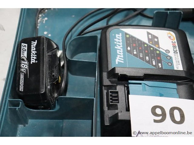 Accu boormachine makita dhp486, vv oplader, werking niet gekend - afbeelding 2 van  3