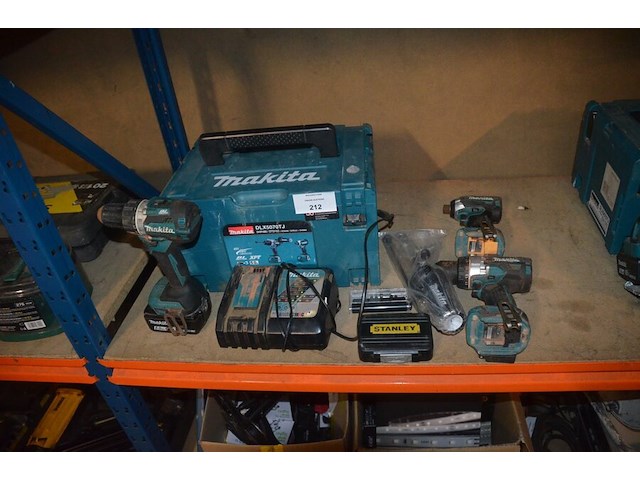 Accu boormachine makita met lader en accu in koffer dlx5070tj, accu boormachine makita dhp486 zonder accu, accu schroefmachine makita zonder accu (model niet leesbaar) (4) - afbeelding 1 van  11