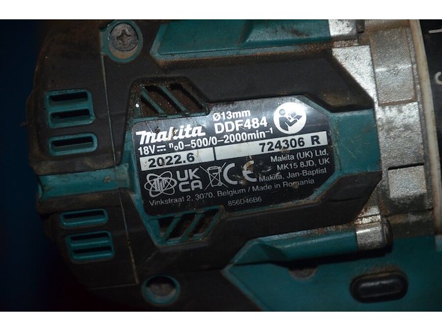 Accu boormachine makita met lader en accu in koffer dlx5070tj, accu boormachine makita dhp486 zonder accu, accu schroefmachine makita zonder accu (model niet leesbaar) (4) - afbeelding 9 van  11