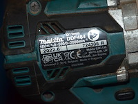 Accu boormachine makita met lader en accu in koffer dlx5070tj, accu boormachine makita dhp486 zonder accu, accu schroefmachine makita zonder accu (model niet leesbaar) (4) - afbeelding 9 van  11