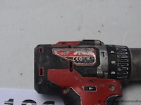 Accu boormachine milwaukee m18, met batterij, zonder lader, werking niet gekend plus boormachine milwaukee zonder batterij en lader, werking niet gekend - afbeelding 2 van  2