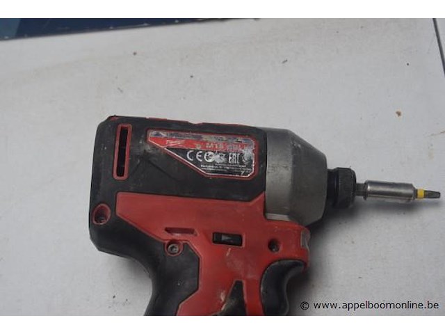 Accu boormachine milwaukee m18, met batterij, zonder lader, werking niet gekend - afbeelding 2 van  3