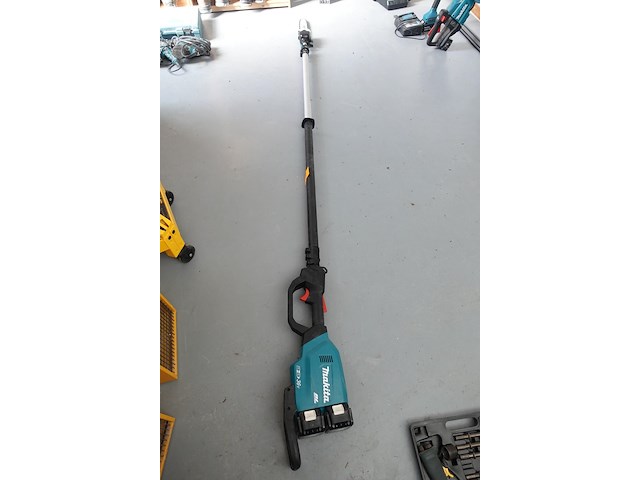 Accu bosmaaier makita - afbeelding 1 van  10