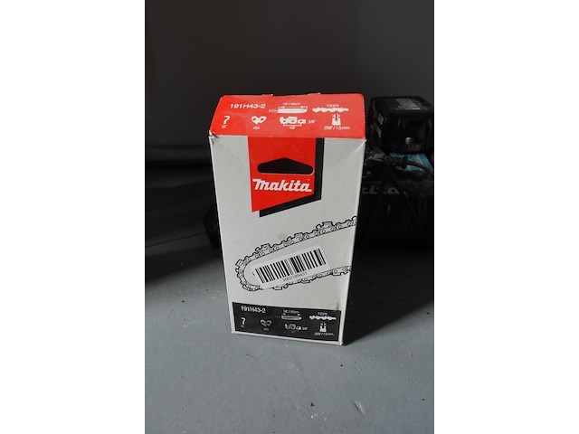 Accu bosmaaier makita - afbeelding 9 van  10