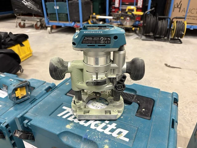 Accu bovenfrees makita drt 50 in pvc opbergkoffer - afbeelding 3 van  6