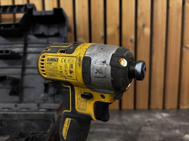Accu brushless slagschroevendraaier dewalt - afbeelding 4 van  5
