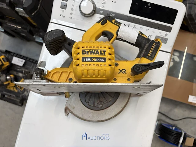Accu circkelzaag dewalt dcs570 - afbeelding 2 van  3