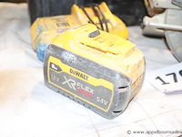 Accu cirkelzaag dewalt dcs573, vv oplader - afbeelding 3 van  5