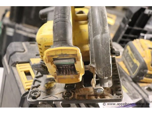 Accu cirkelzaagmachine dewalt dcs579 - afbeelding 2 van  3