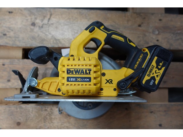 Accu cirkelzaagmachine dewalt - afbeelding 2 van  2