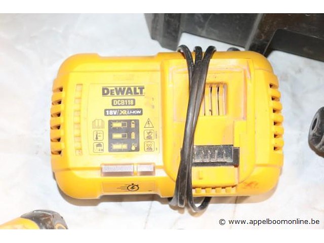 Accu combihamer dewalt dch 417, vv oplader en extra batterij - afbeelding 2 van  5