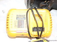 Accu combihamer dewalt dch333, vv oplader en extra batterij - afbeelding 2 van  4