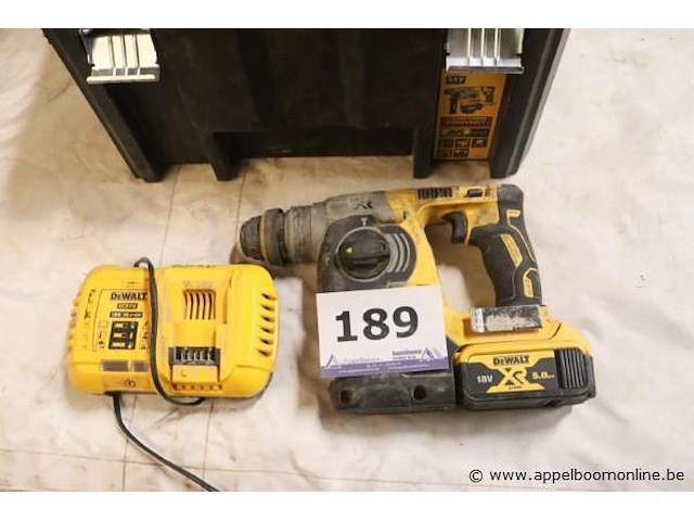 Accu combihamer dewalt vv oplader - afbeelding 1 van  2