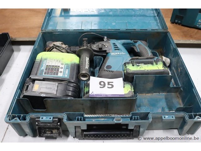 Accu combihamer makita bhr262, vv oplader, werking niet gekend - afbeelding 1 van  4