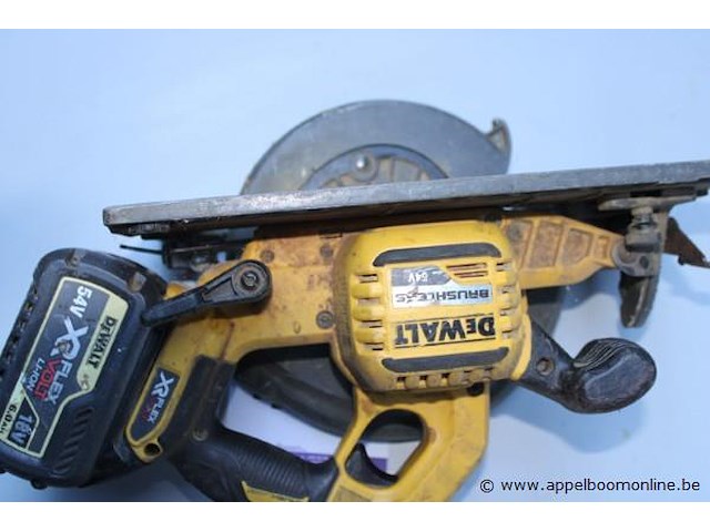 Accu crikelzaag dewalt 5576, werking niet gekend - afbeelding 2 van  3