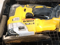Accu decoupeerzaag dewalt dsc334 - afbeelding 2 van  3