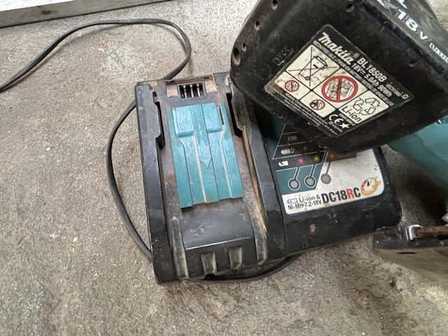 Accu decoupeerzaag makita djv181 - afbeelding 3 van  3