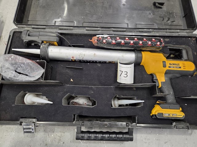 Accu dewalt dce580 kitspuit - afbeelding 1 van  8