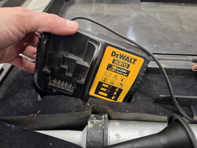 Accu dewalt dce580 kitspuit - afbeelding 6 van  8