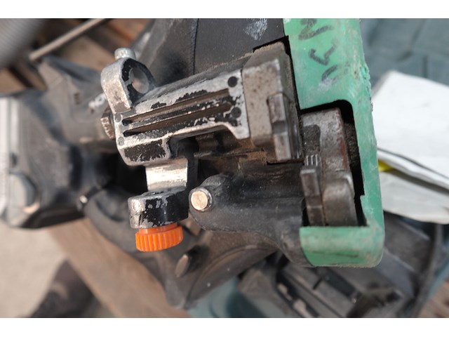 Accu draadeindknipper hitachi - afbeelding 3 van  4