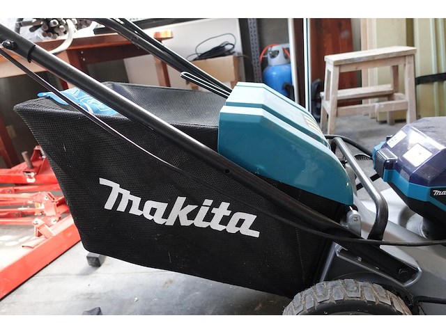 Accu grasmaaier makita - afbeelding 7 van  9