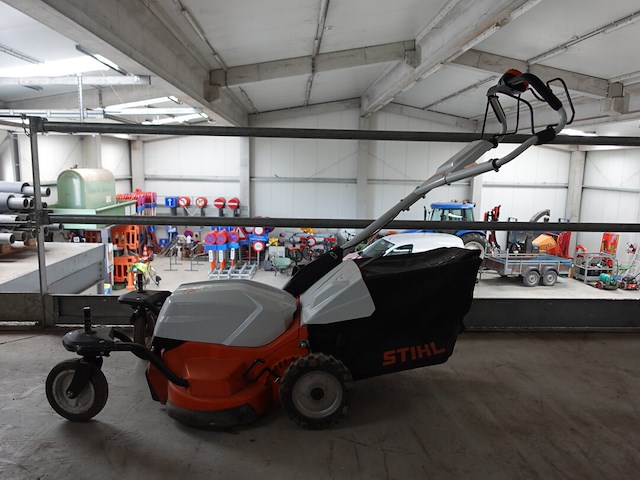 Accu grasmaaier stihl - afbeelding 1 van  5