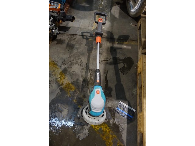 Accu grastrimmer gardena - afbeelding 1 van  2