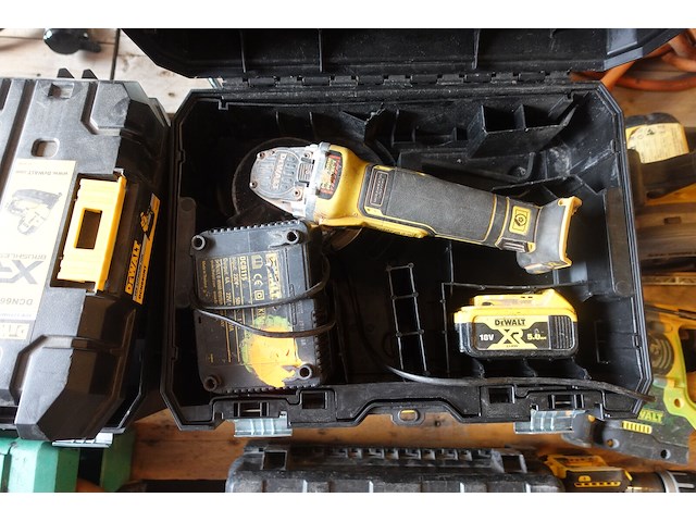 Accu haakse slijper dewalt - afbeelding 1 van  2