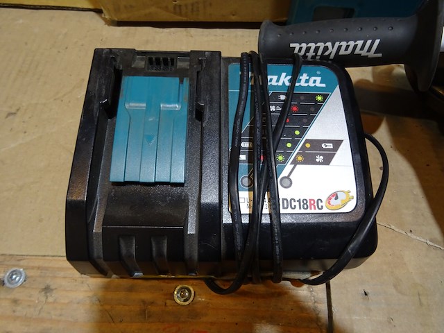Accu haakse slijper makita + accu boormachine makita - afbeelding 5 van  5