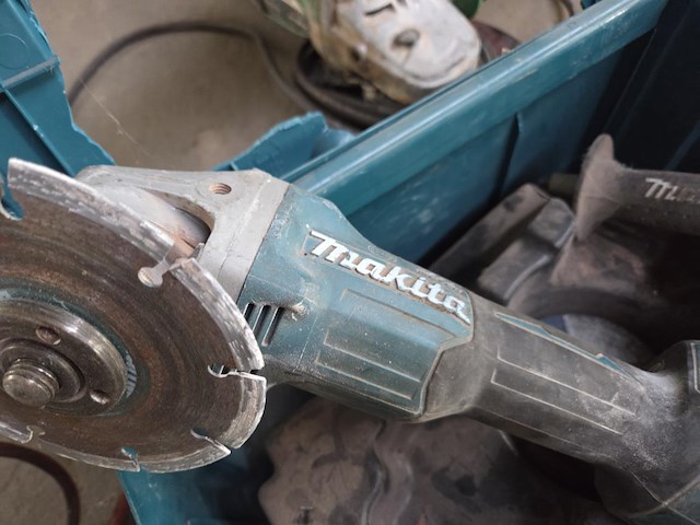 Accu haakse slijper makita dga 513 - afbeelding 2 van  7